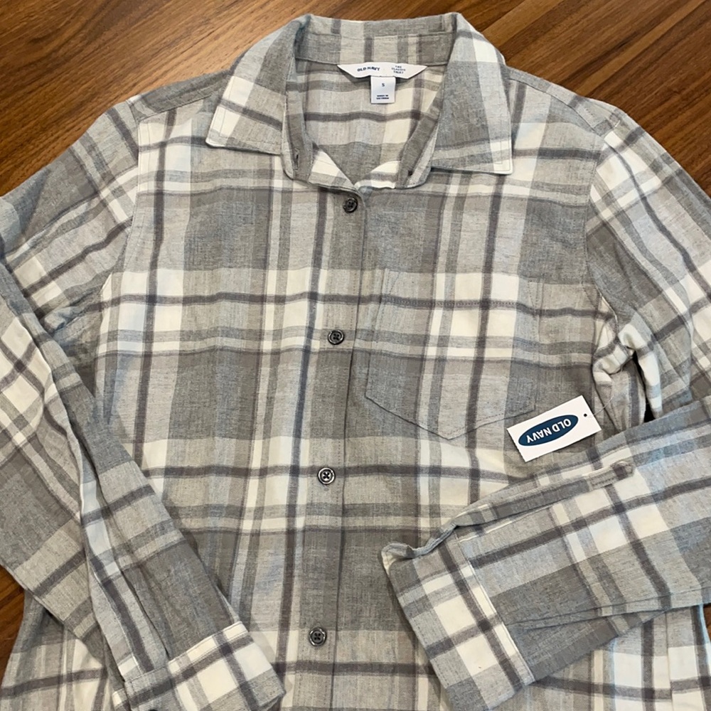 Gray and white plaid flannel shirt size Small